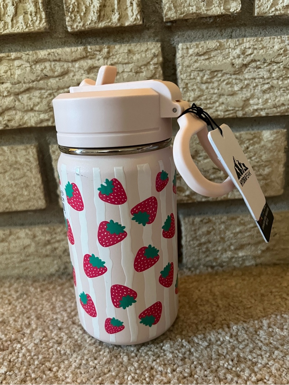14 oz Hydrapeak Pastel Pink w/White Stripes, Strawberries Water Bottle